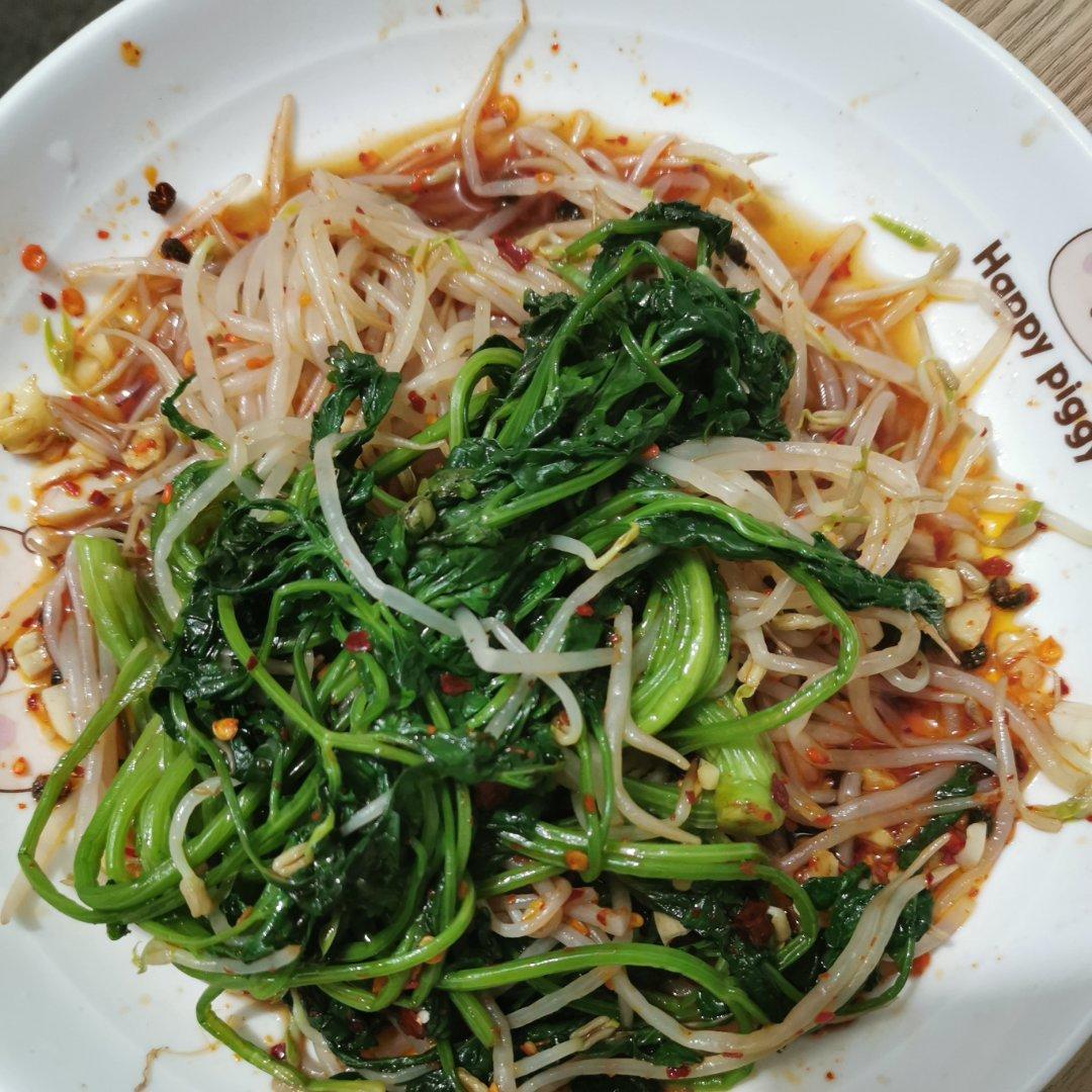 夏天一定要吃的搅拌菜：凉拌豆芽