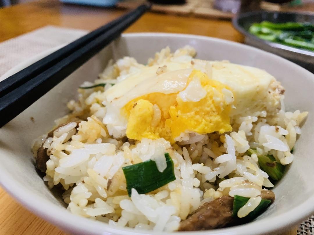 【电饭煲窝蛋牛肉饭】