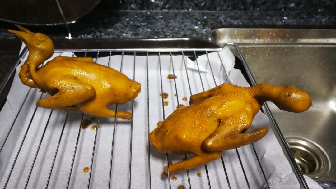 看似复杂其实简单三步的脆皮乳鸽/烤乳鸽