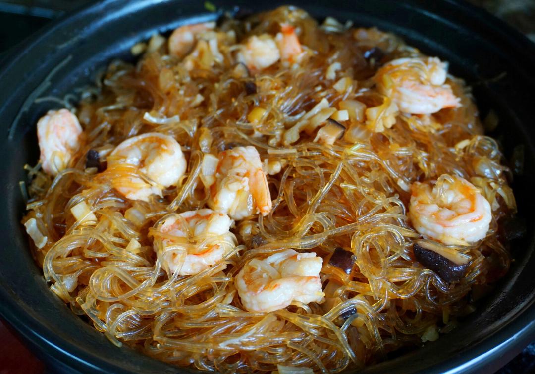 去餐厅必点的粤式虾皇粉丝煲的做法 步骤10