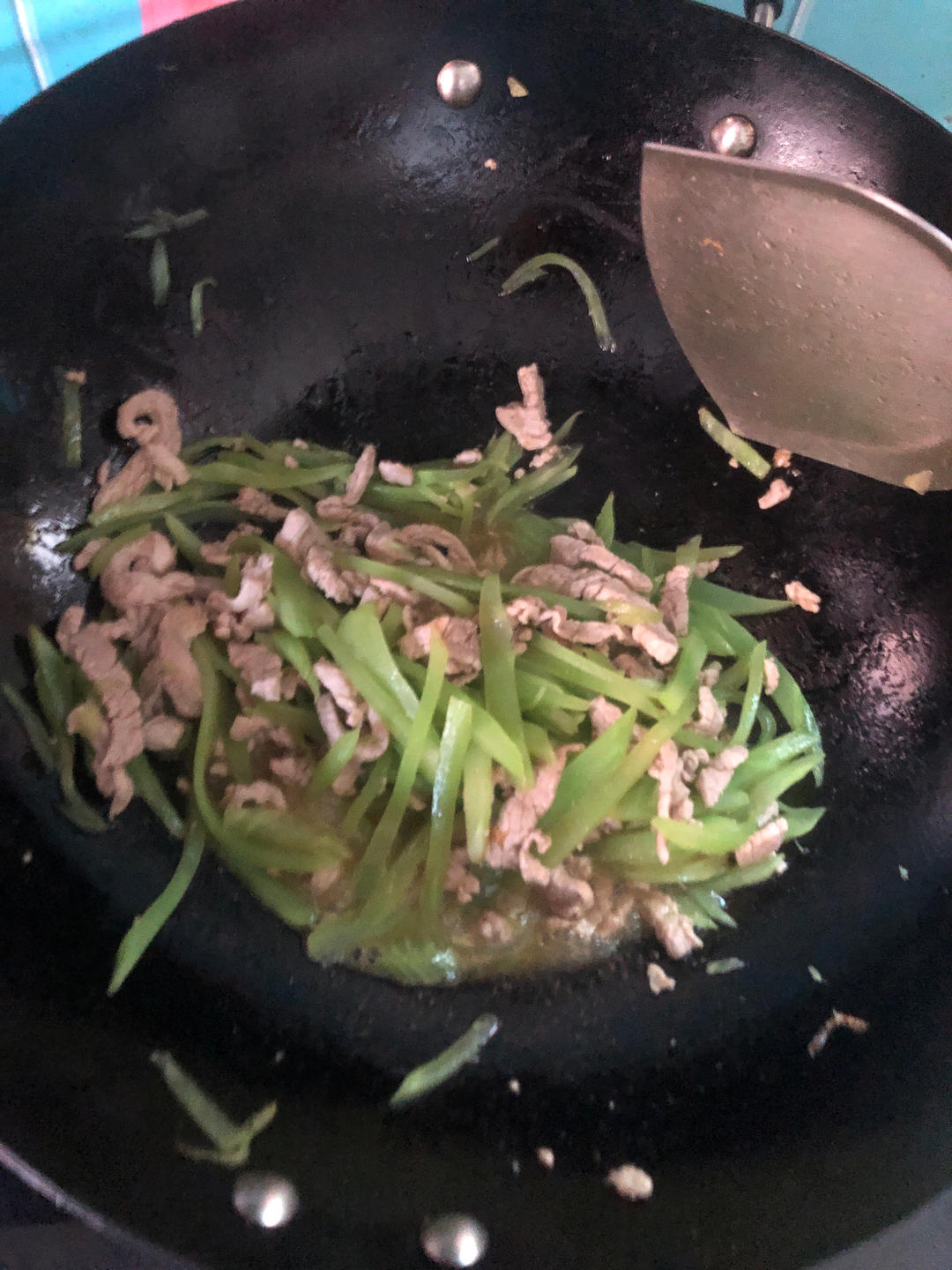 莴笋炒肉丝
