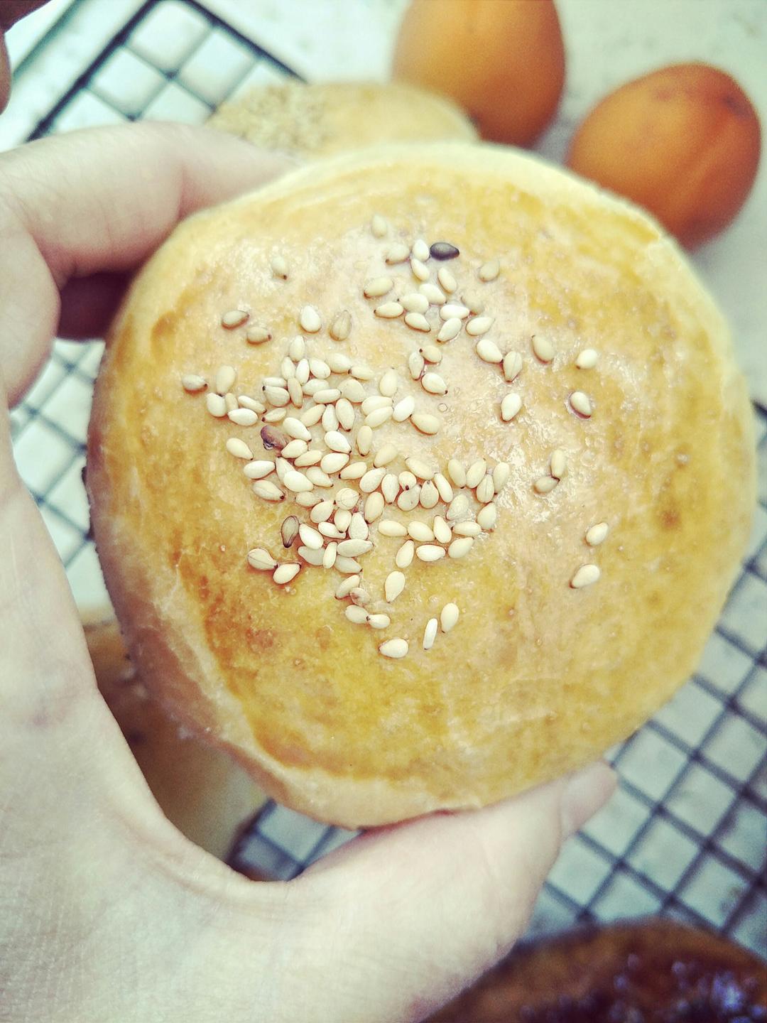 低黄油版红糖馅奶香小面包（手揉快速出膜窍门）