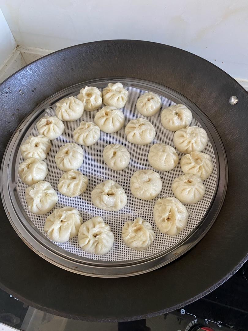 快手发面小笼包