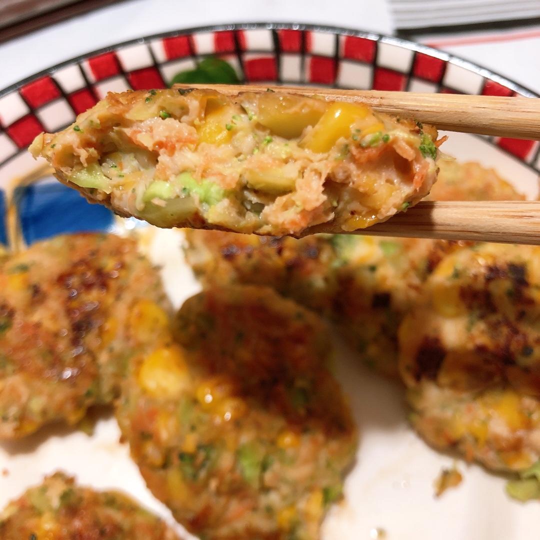 减肥餐：香煎鸡胸肉饼