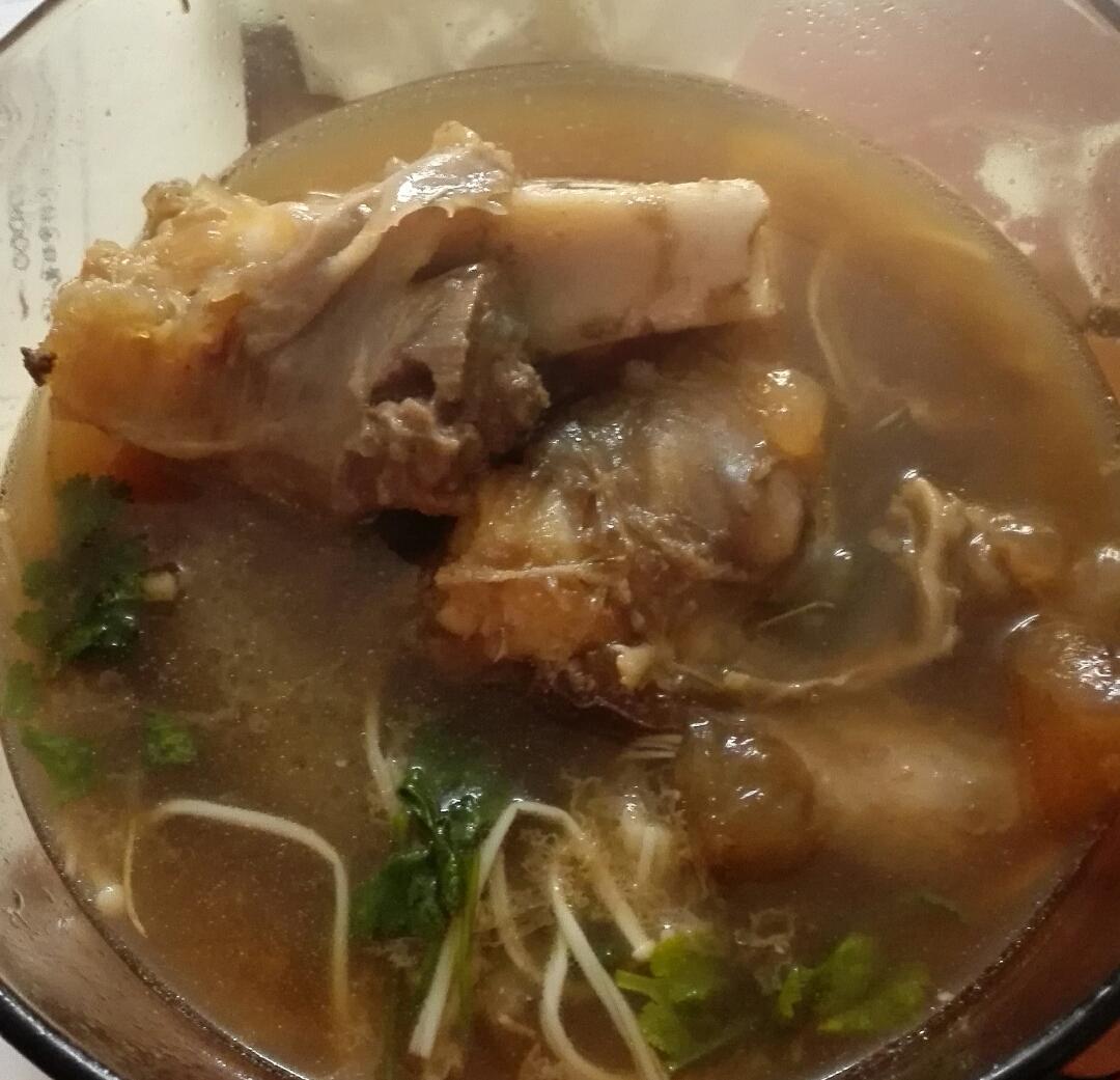 棒骨萝卜汤