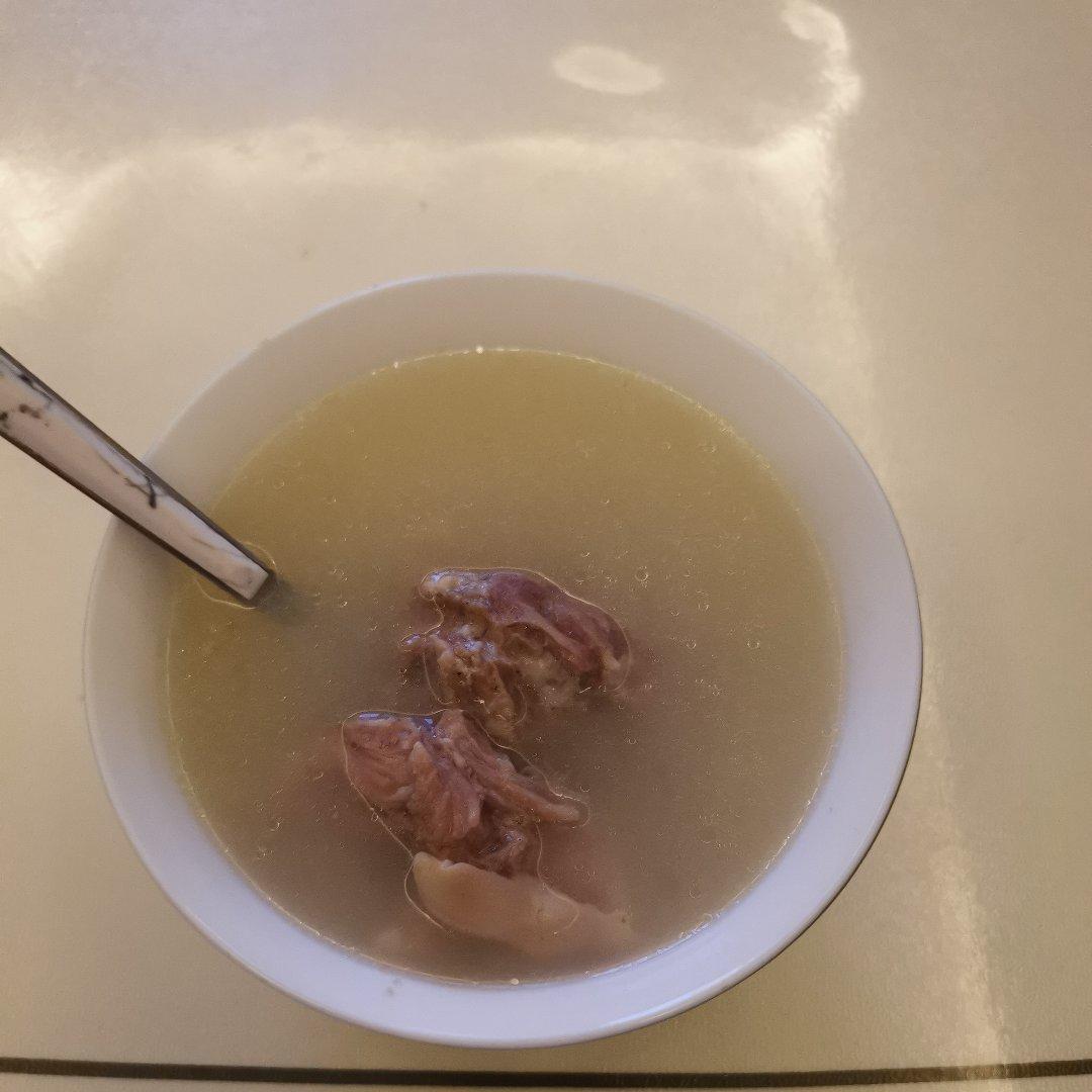 猪蹄汤-奶白色鲜美