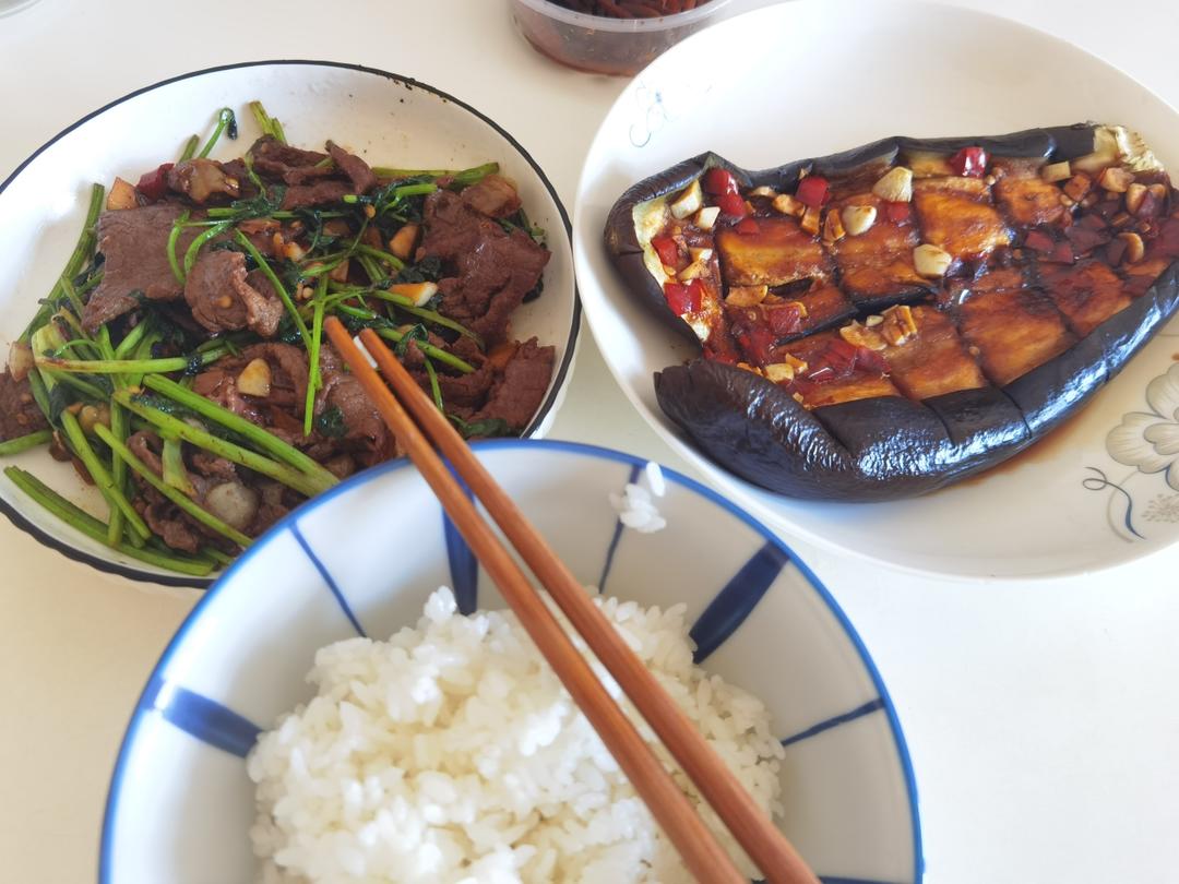 小炒黄牛肉，肉嫩味香！太好吃了简直是米饭杀手！