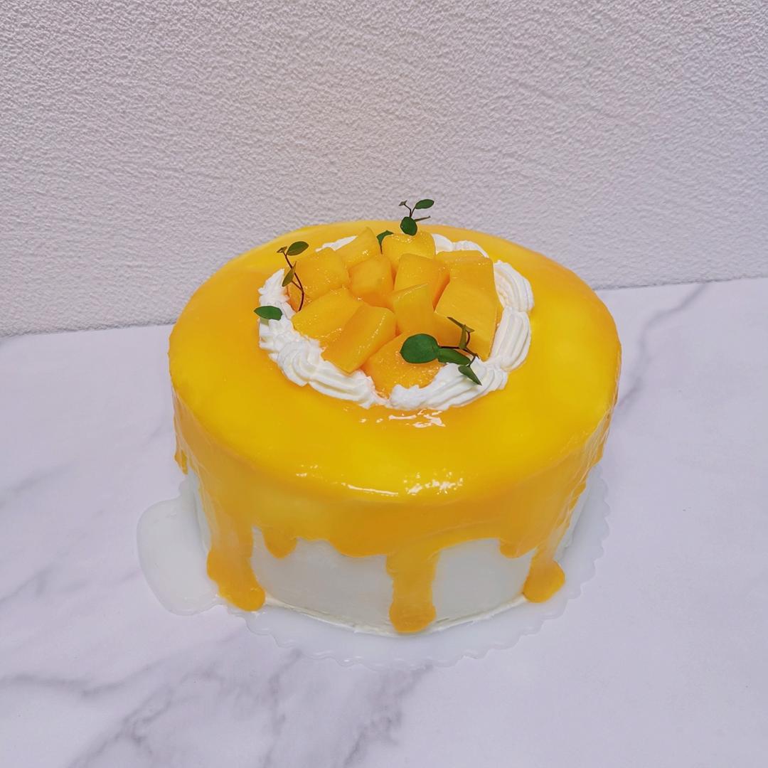 芒果慕斯戚风蛋糕，不会抹面也OK