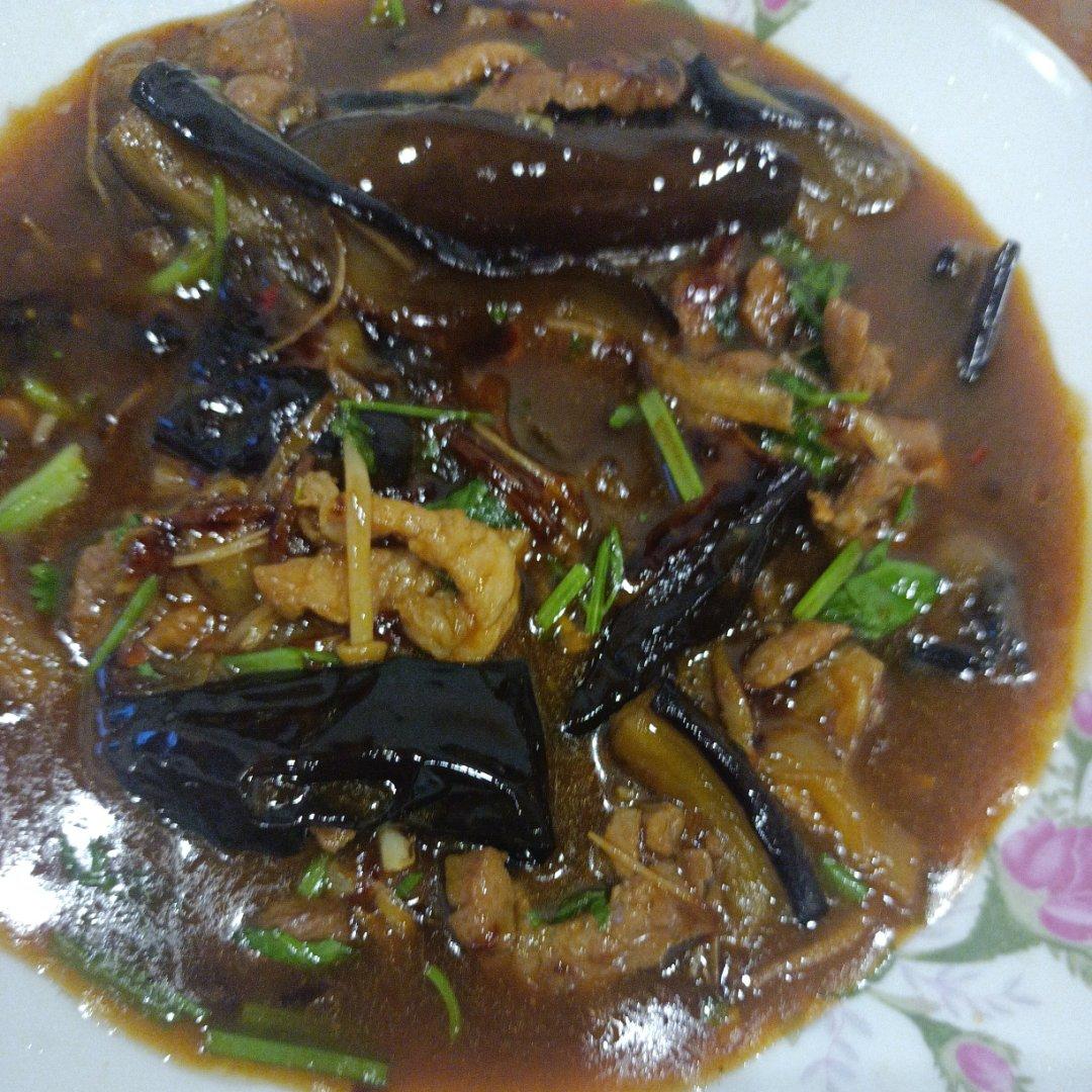 开胃下饭菜！巨简单的家常鱼香茄子煲