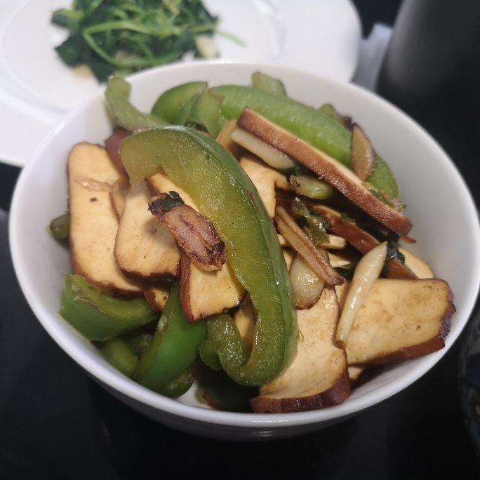 青椒炒豆腐干