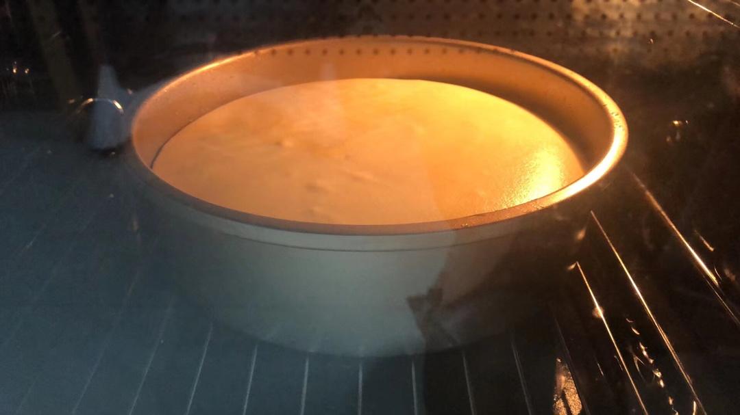 堪比柯基屁股
爆浆芝士🧀古早蛋糕