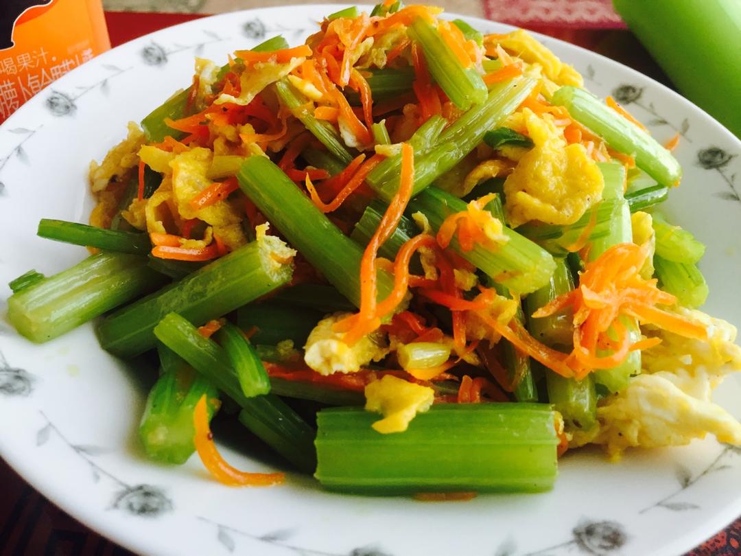《中餐厅》芹菜炒蛋