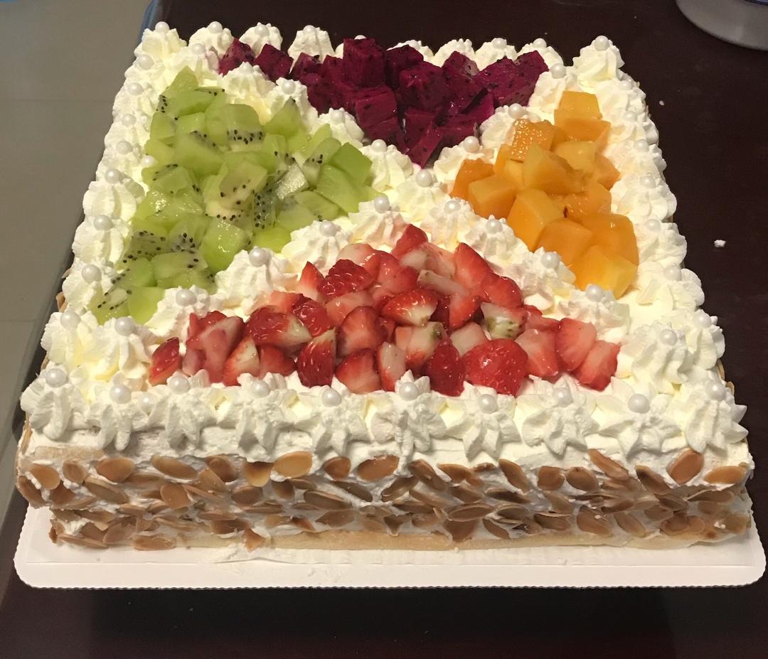 如何做简单又逼格高的方形奶油蛋糕