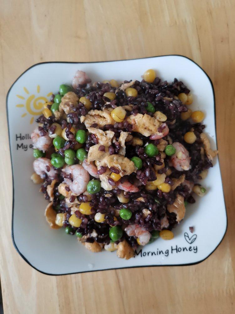 减脂餐糙米蛋炒饭