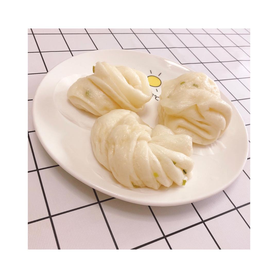 葱油花卷 Steamed Roll
