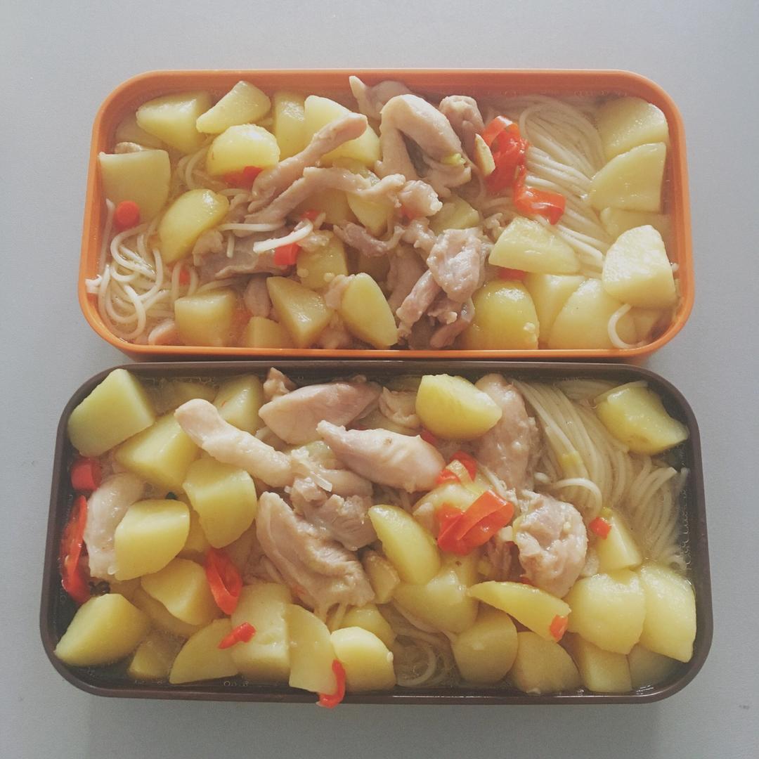 香菇土豆鸡腿面