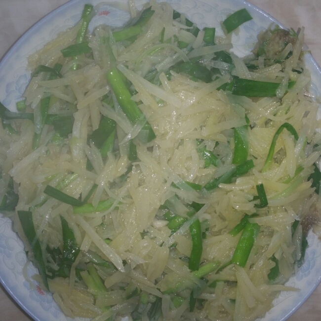 韭菜炒土豆丝