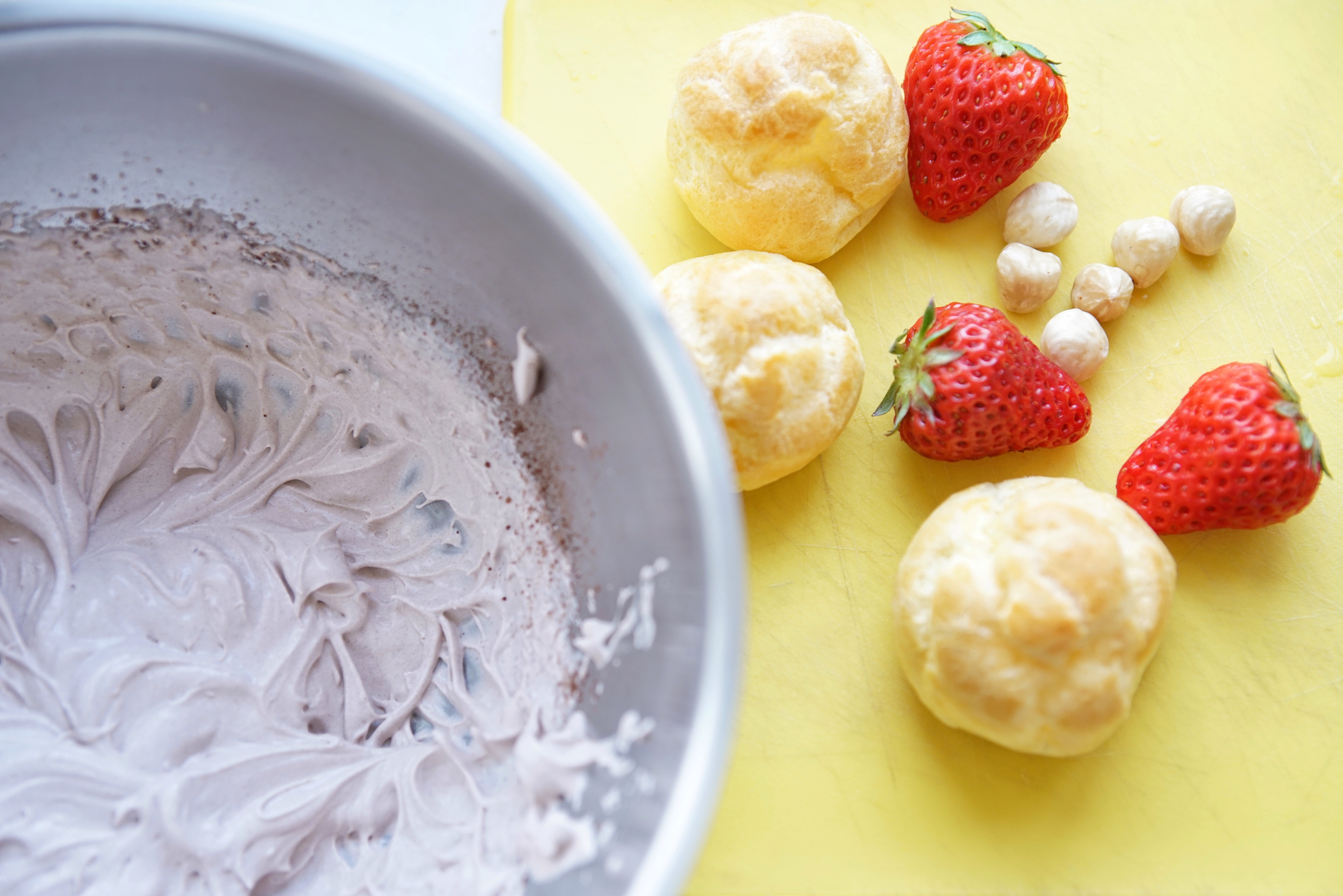 草莓榛子巧克力奶油泡芙—「小欢喜同款复刻」的做法 步骤4