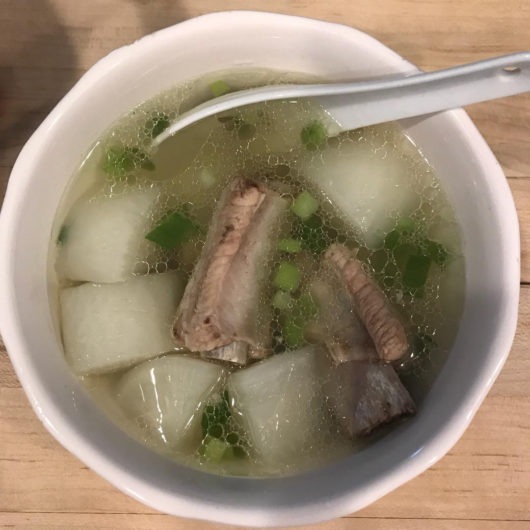 小排萝卜汤