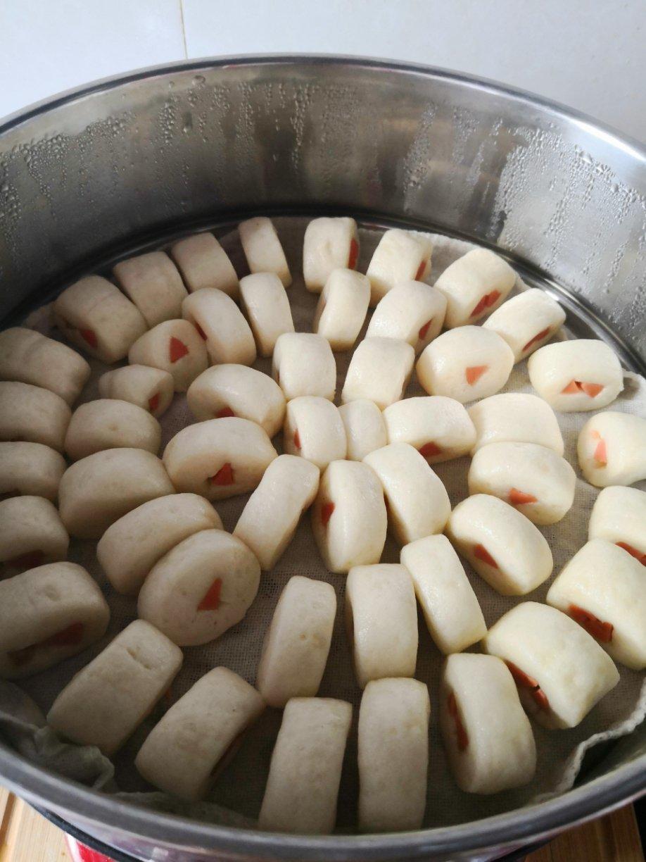 五彩奶香豆沙小馒头