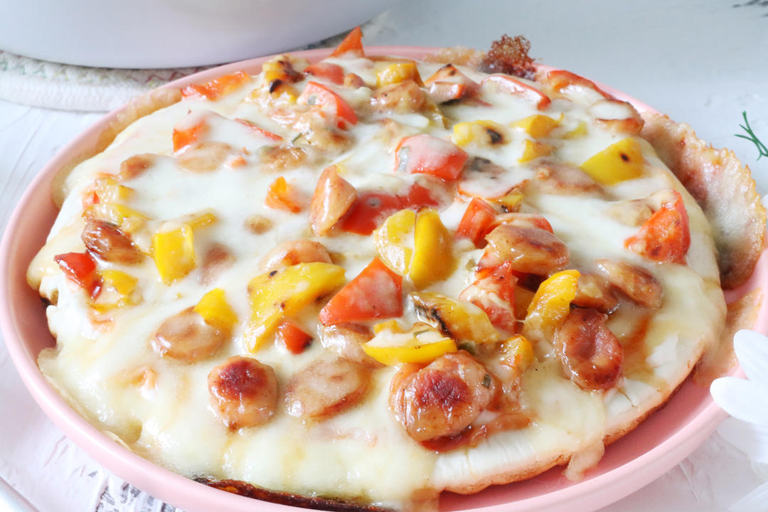 不用烤箱也能轻松做出拉丝披萨 没想到这么好吃