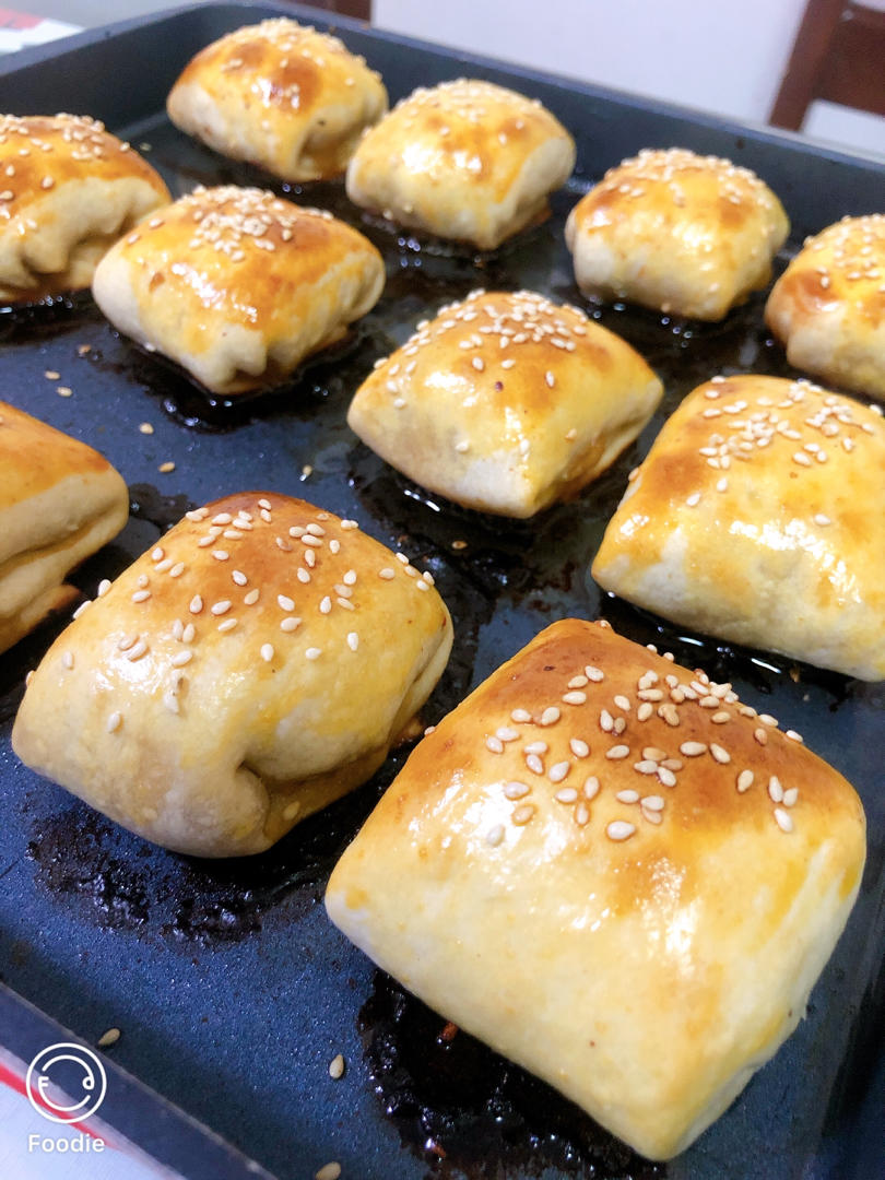 淘气包他妈做的正宗新疆羊肉烤包子烤箱版