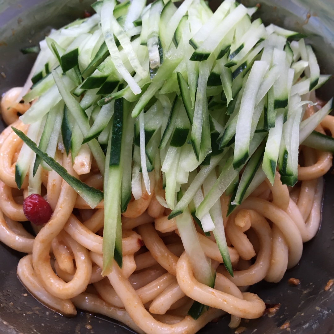 私房凉拌乌冬面