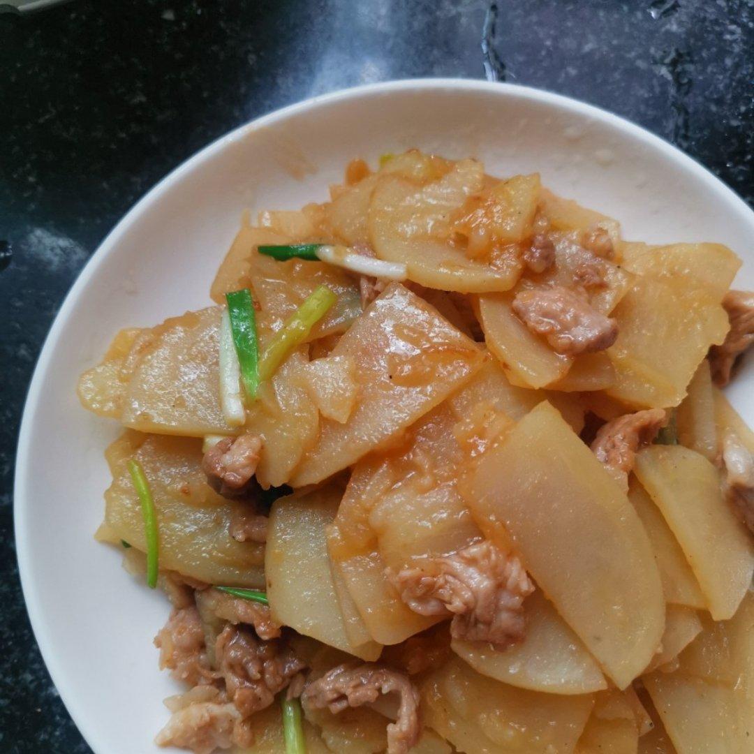 土豆片炒肉