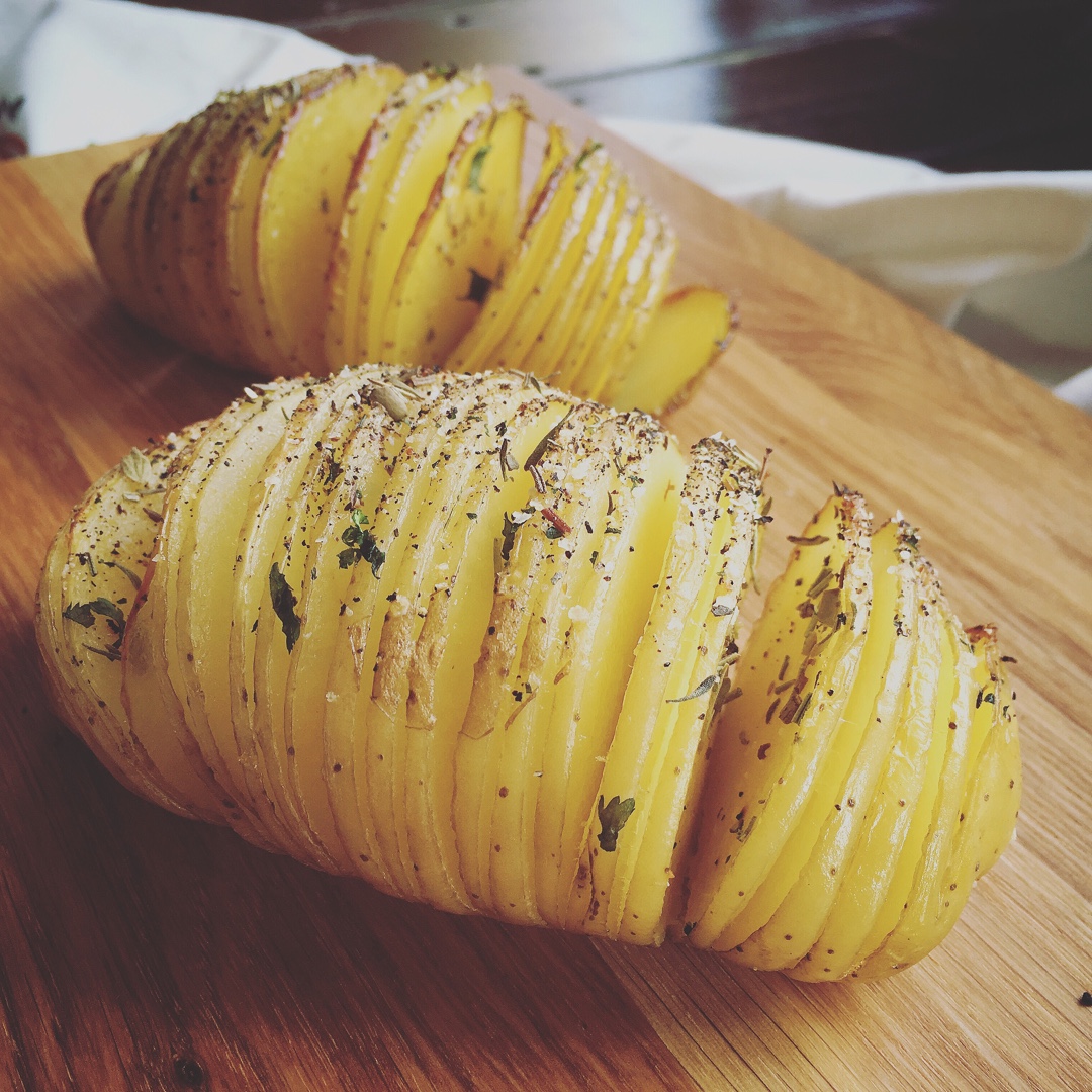 风琴土豆烤蔬菜