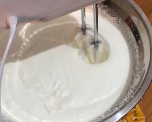 酸奶芒果慕斯蛋糕简易版（普通8寸活底）的做法 步骤5
