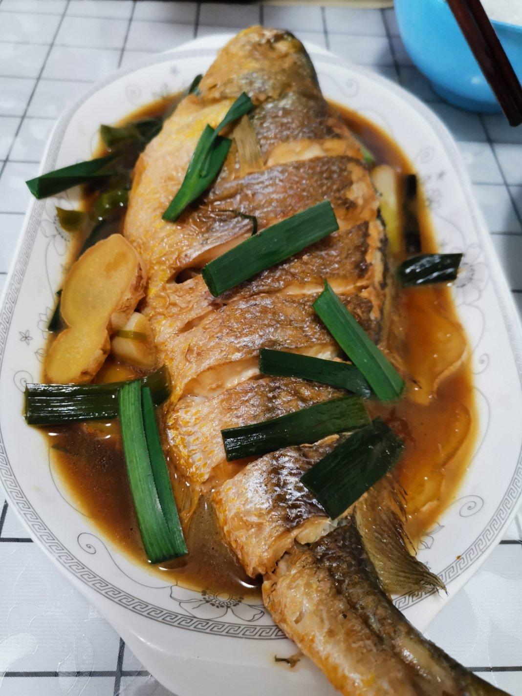 红烧大黄鱼