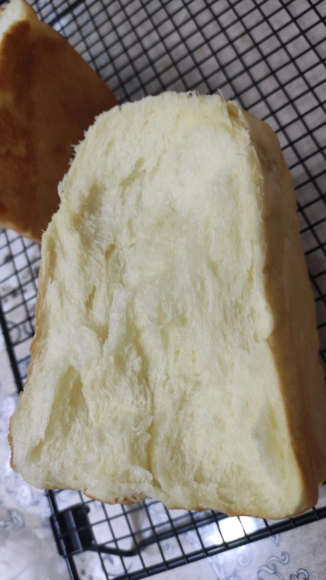 基本鲜奶吐司