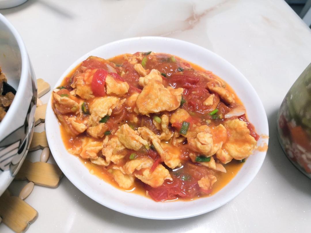 番茄炒鸡蛋（超浓的番茄味）