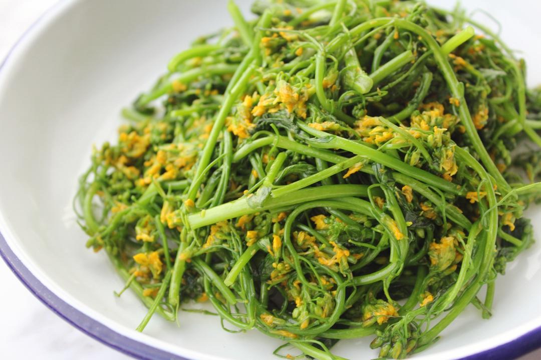 红魔鬼小姐做的清炒油菜花