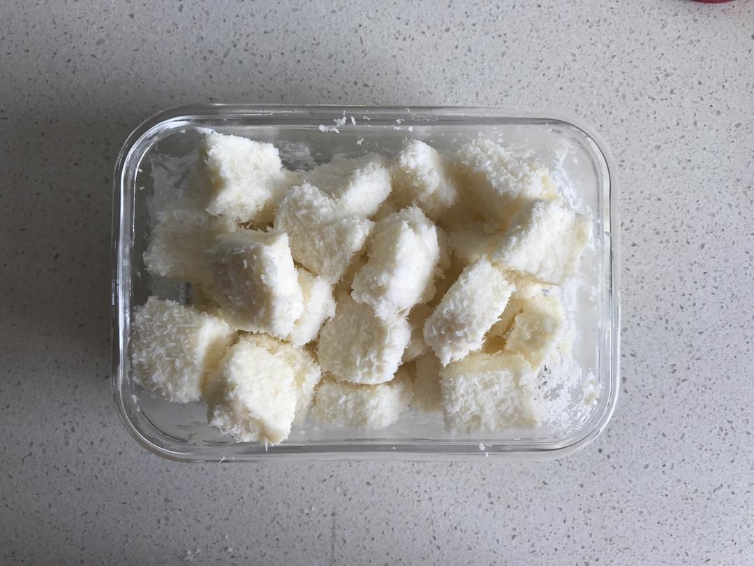 椰蓉牛奶小方