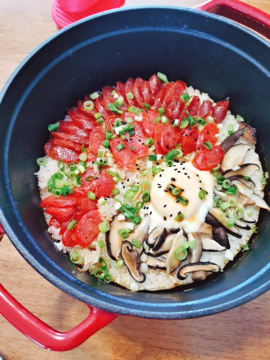 香肠煲仔饭