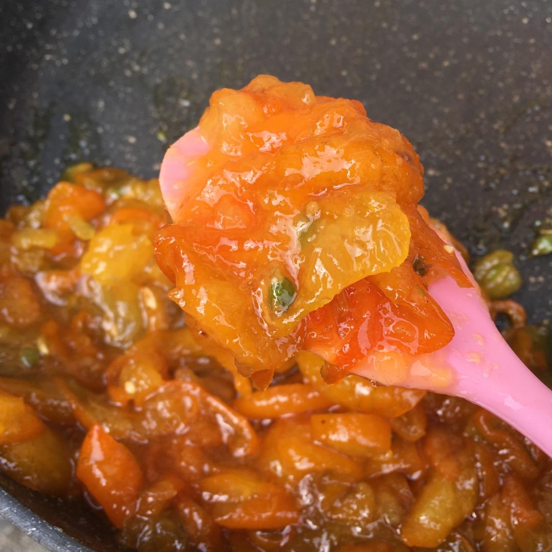 金桔酱润肺止咳化痰疗效好。金桔酱。