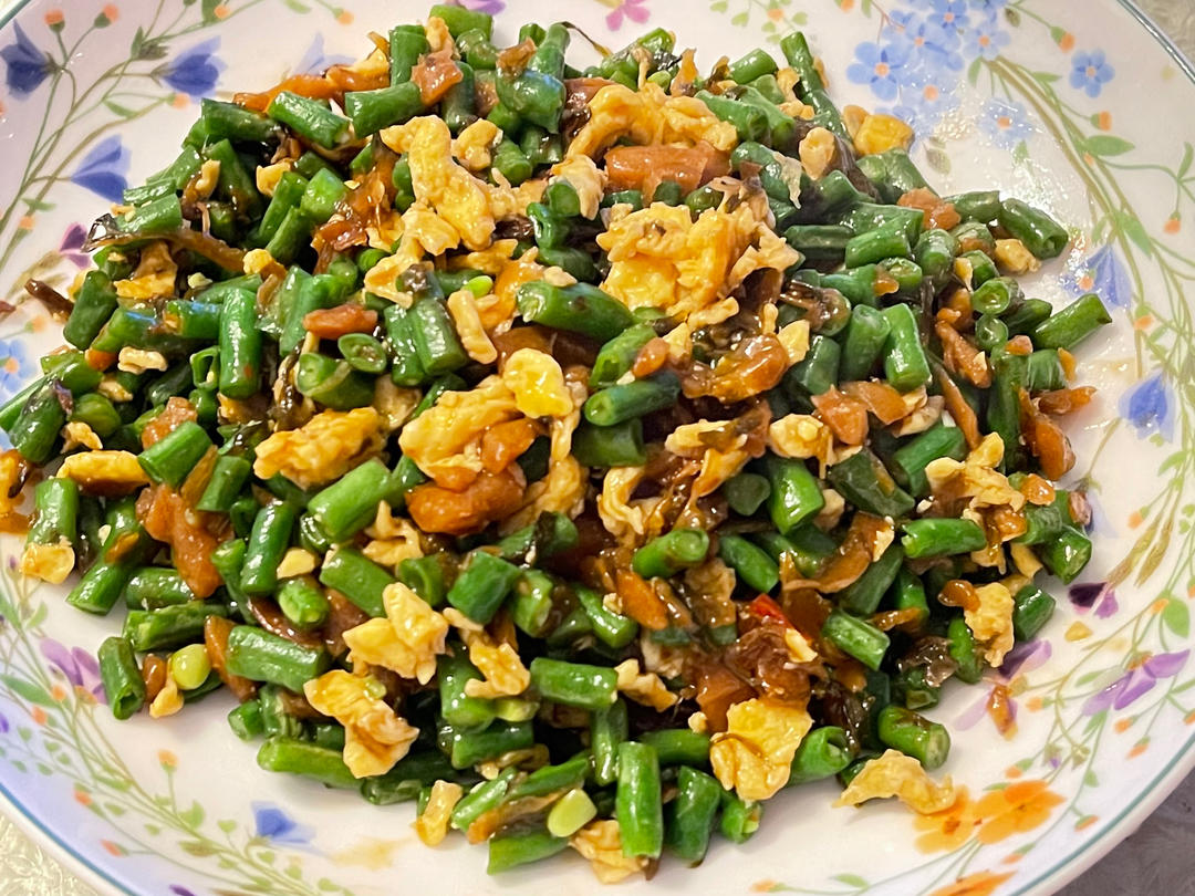 鸡蛋外婆菜炒豇豆