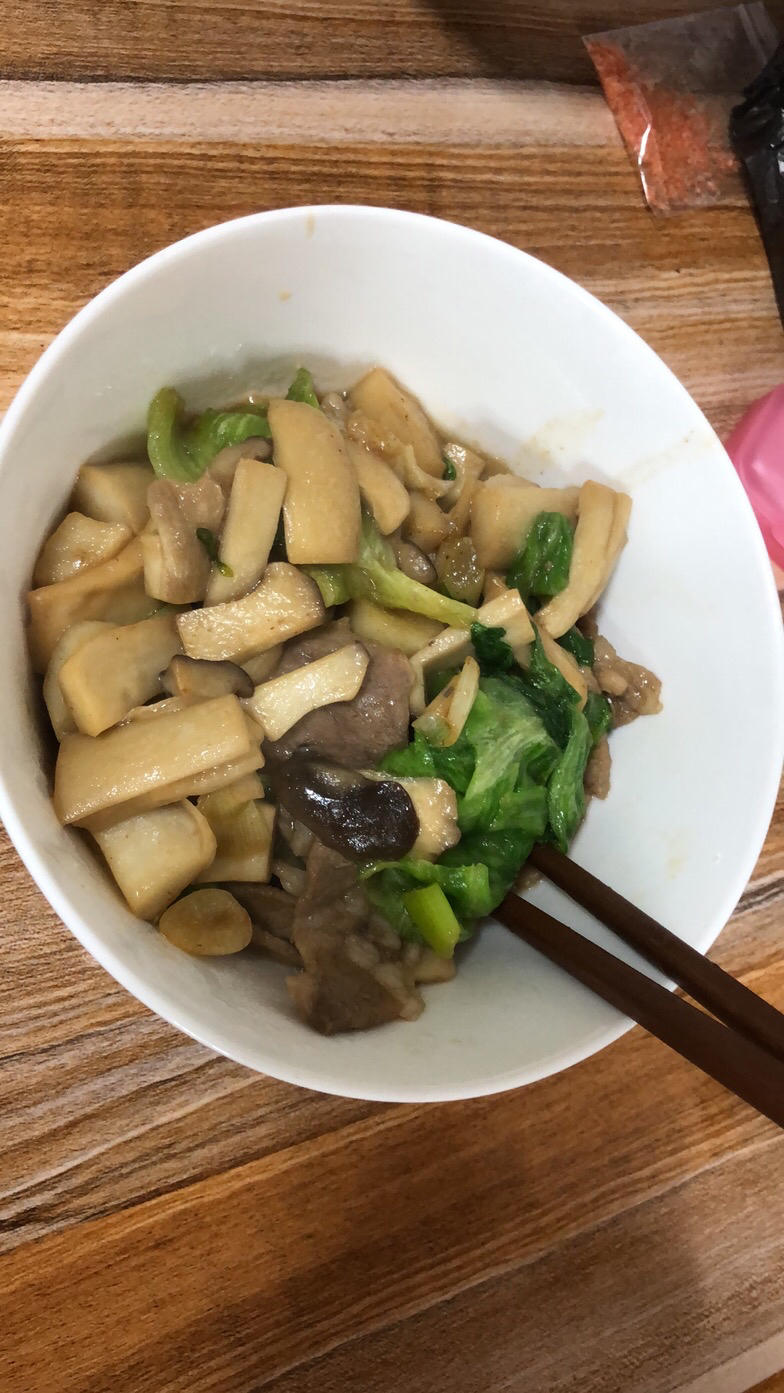 杏鲍菇炒肉
