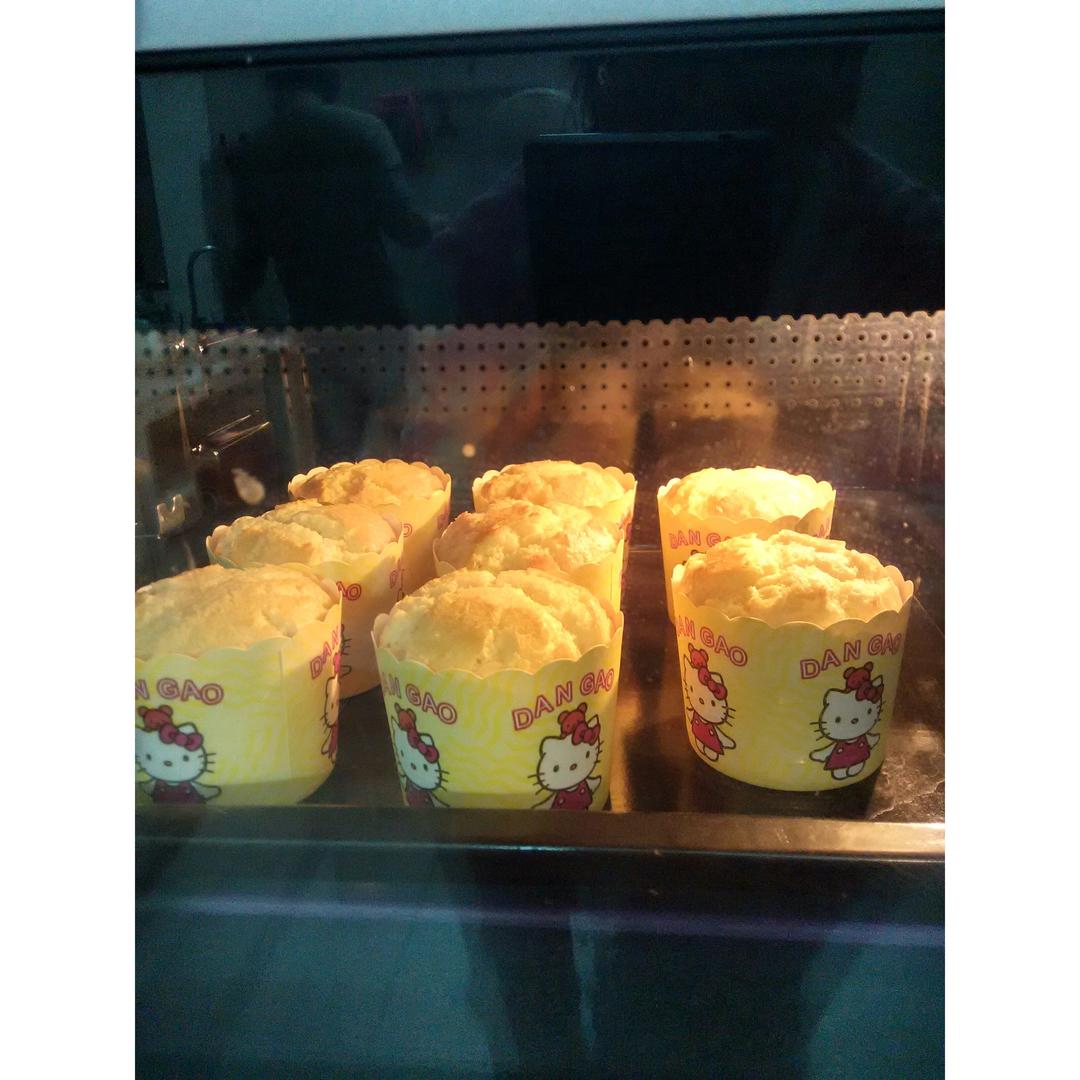 不会回缩的纸杯蛋糕