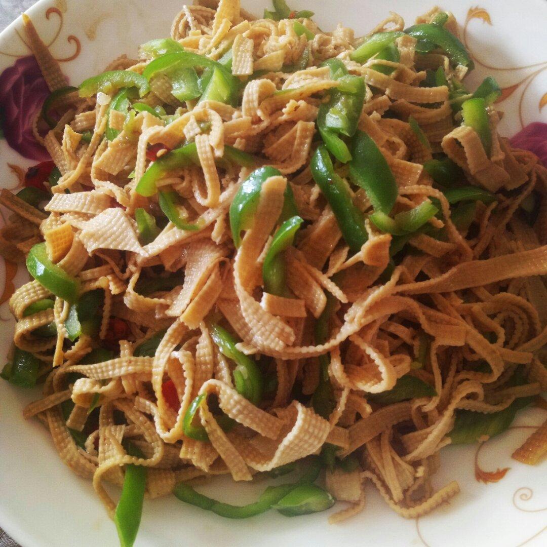 辣椒炒豆皮