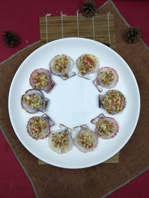 蒜蓉粉丝蒸扇贝的做法 步骤5