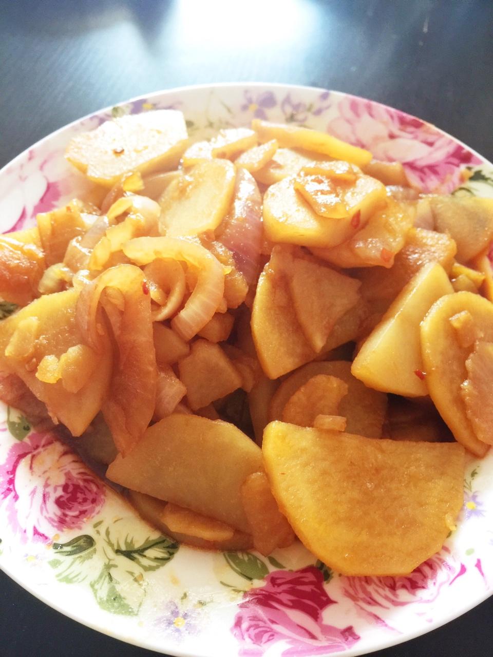 洋葱炒土豆