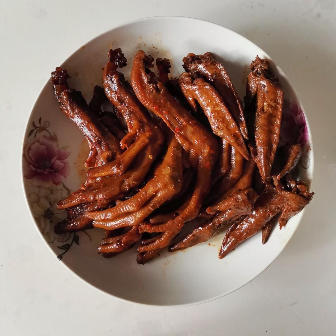 卤鸭翅卤鸭掌卤鸡爪，卤天卤地卤前任，这个配料真的绝了