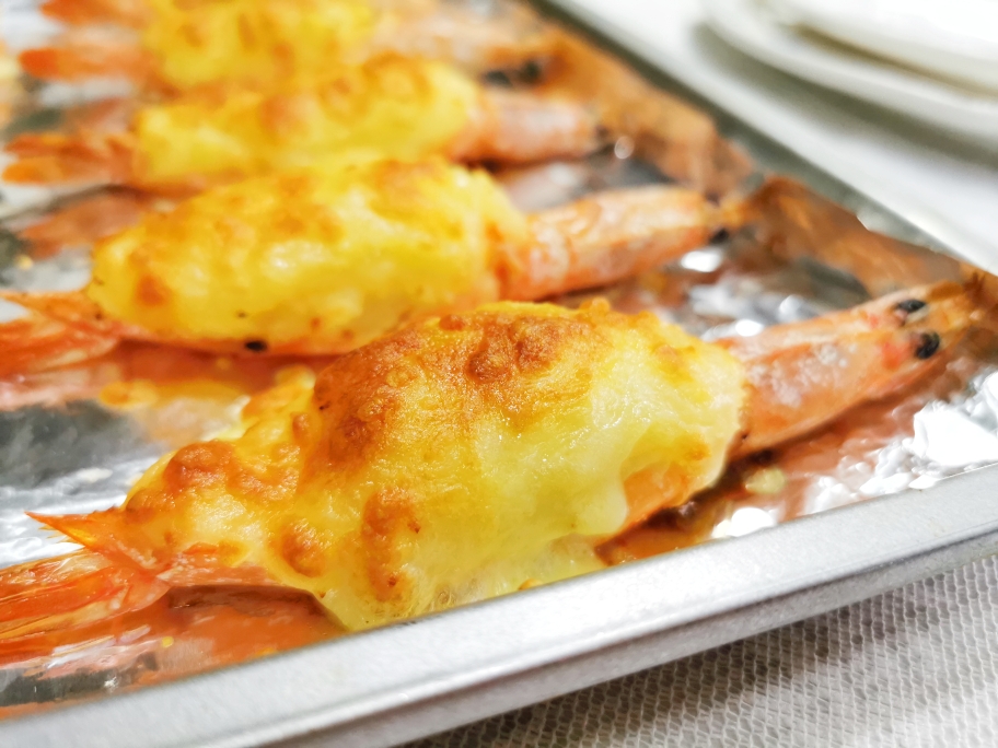 芝士土豆泥焗大虾的做法