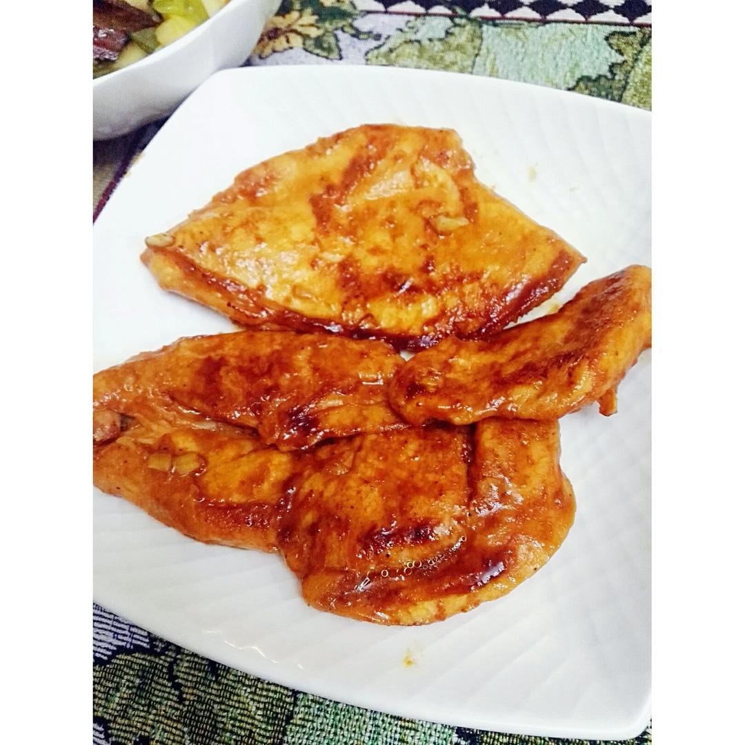 酷炫屌炸天好吃的煎鸡胸肉（香蒜蜂蜜煎鸡胸肉）