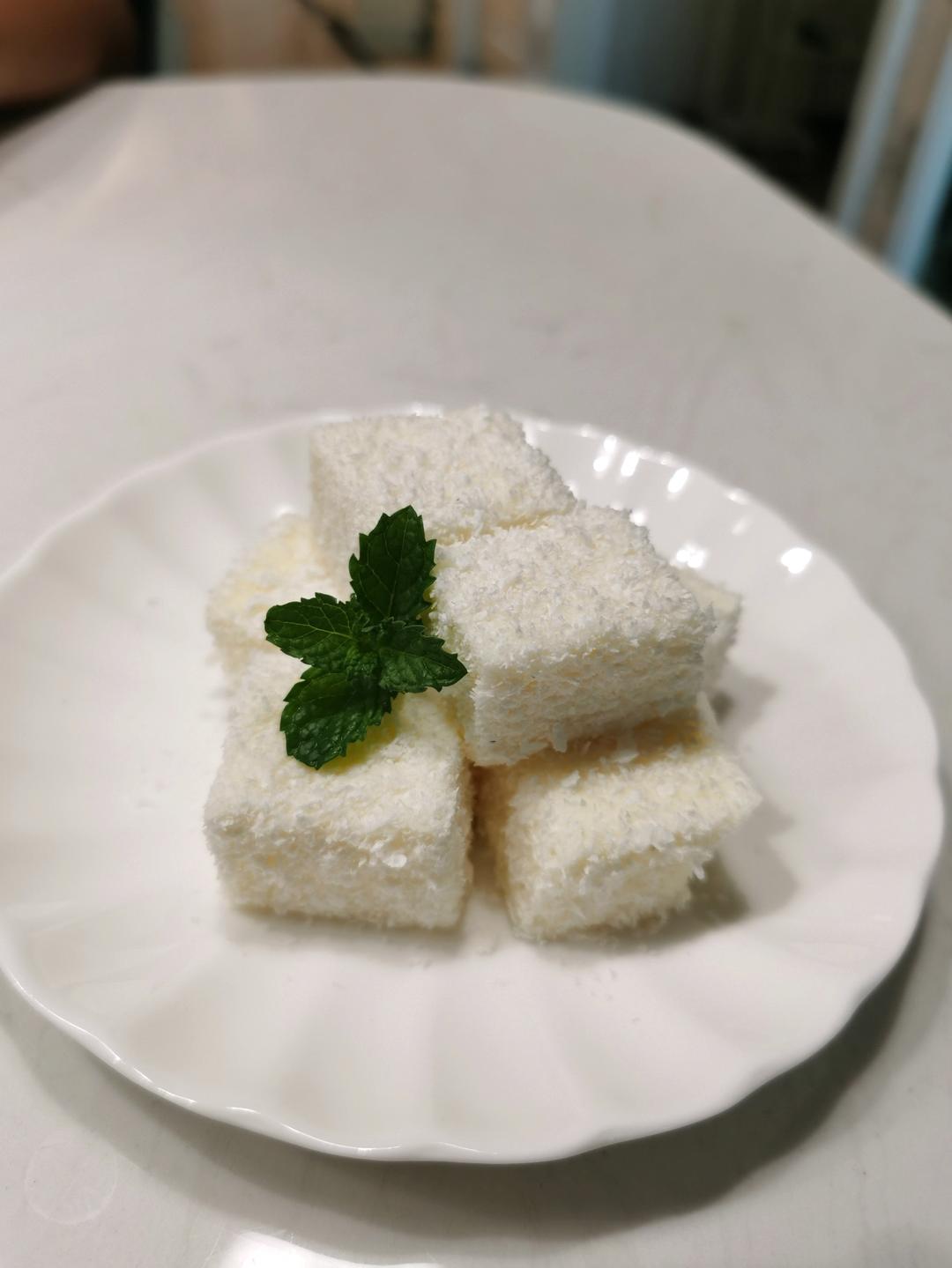 完胜85度C牛奶椰丝小方