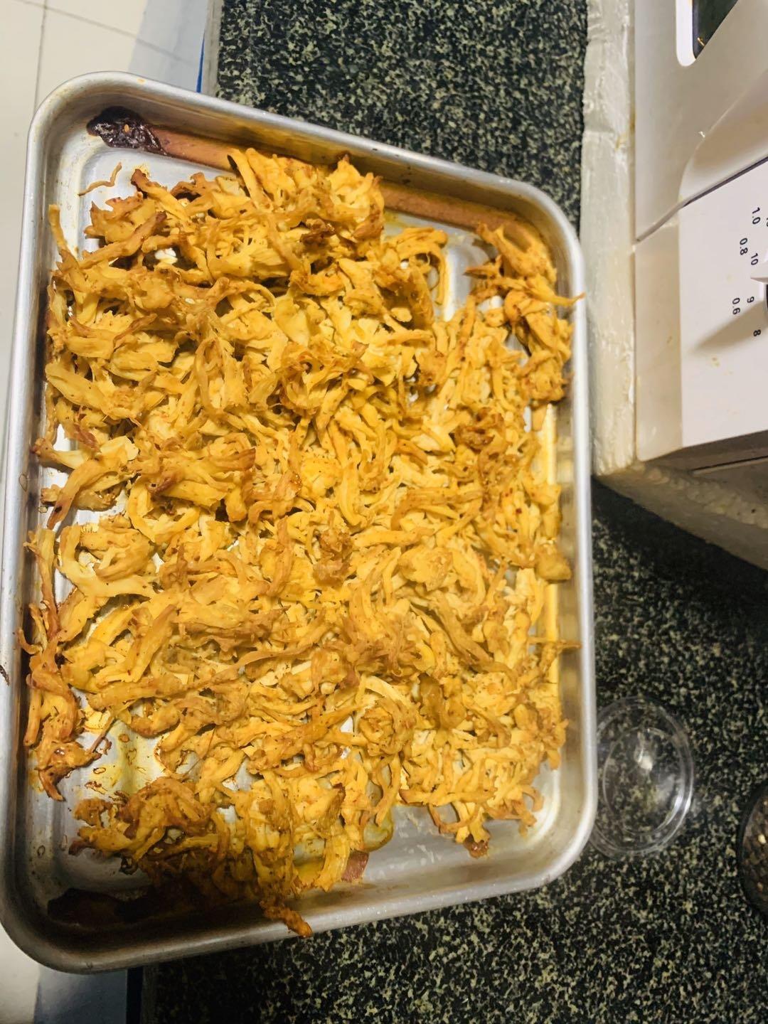 鸡胸肉吃法：凉拌鸡丝
