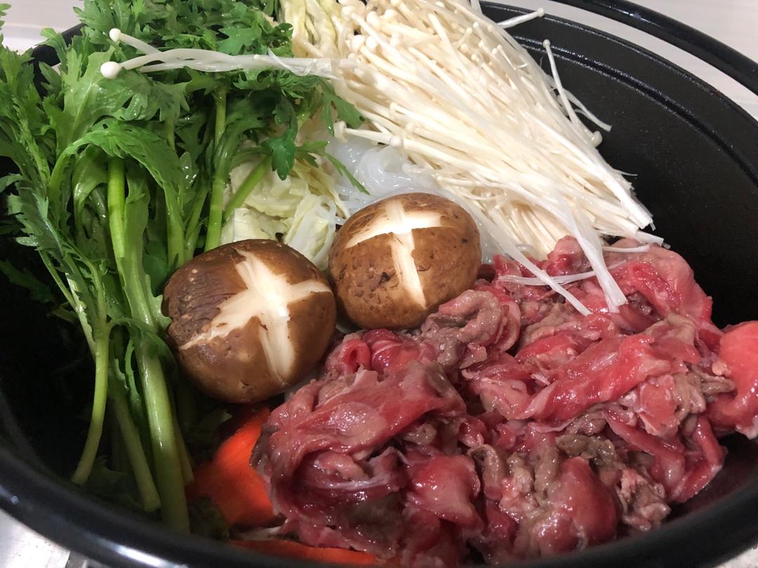 寿喜烧（日式牛肉火锅）