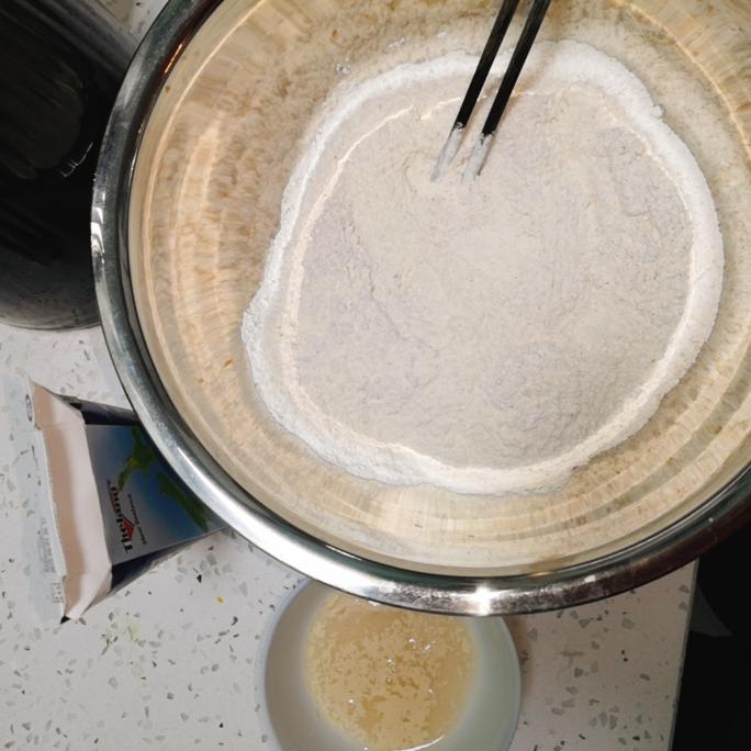 纯奶手撕吐司的做法 步骤1